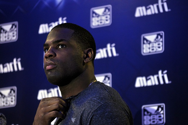 多年来坚持 多年来坚持